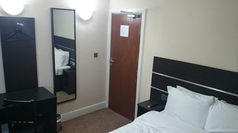 New Globe Hotel Londra Esterno foto